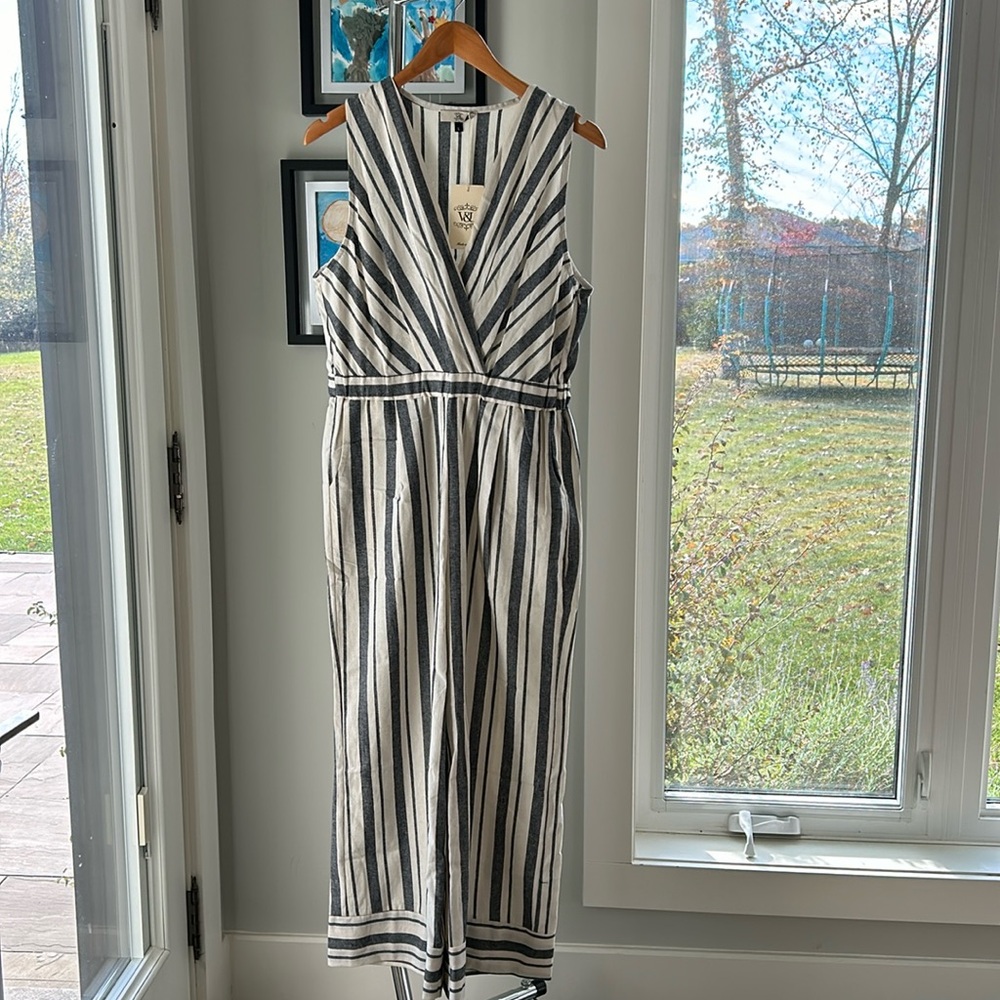 Linen sleeveless jumpsuit